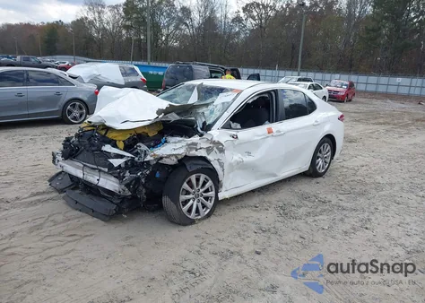 2018 Toyota Camry Le from USA, damaged, VIN JTNB11HKXJ3030037